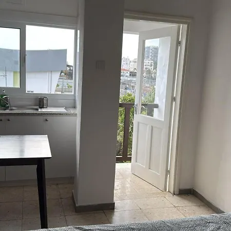 Sun Shine With Balcony 公寓 拉纳卡