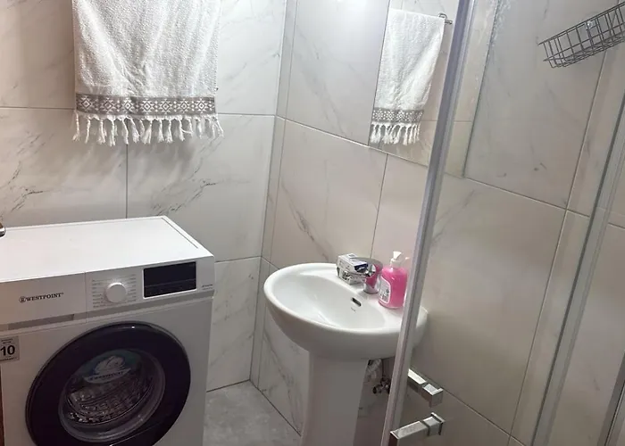 Sun Shine With Balcony Daire Larnaca